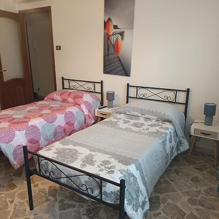 New Dawn Apartment, Appartamento Turistico, Casa Per Vacanza, Tre Camere Indipendenti 카타니아 외부 사진