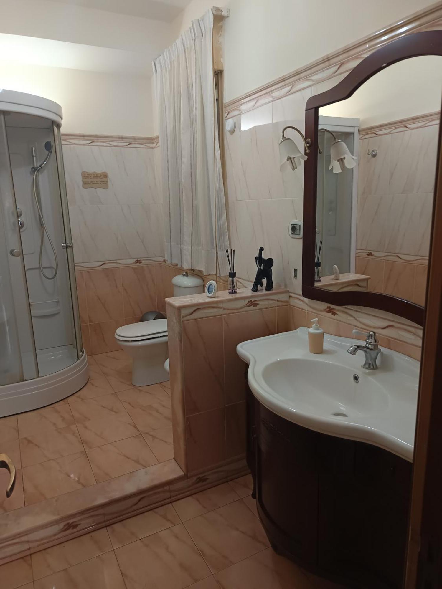 New Dawn Apartment, Appartamento Turistico, Casa Per Vacanza, Tre Camere Indipendenti 카타니아 외부 사진