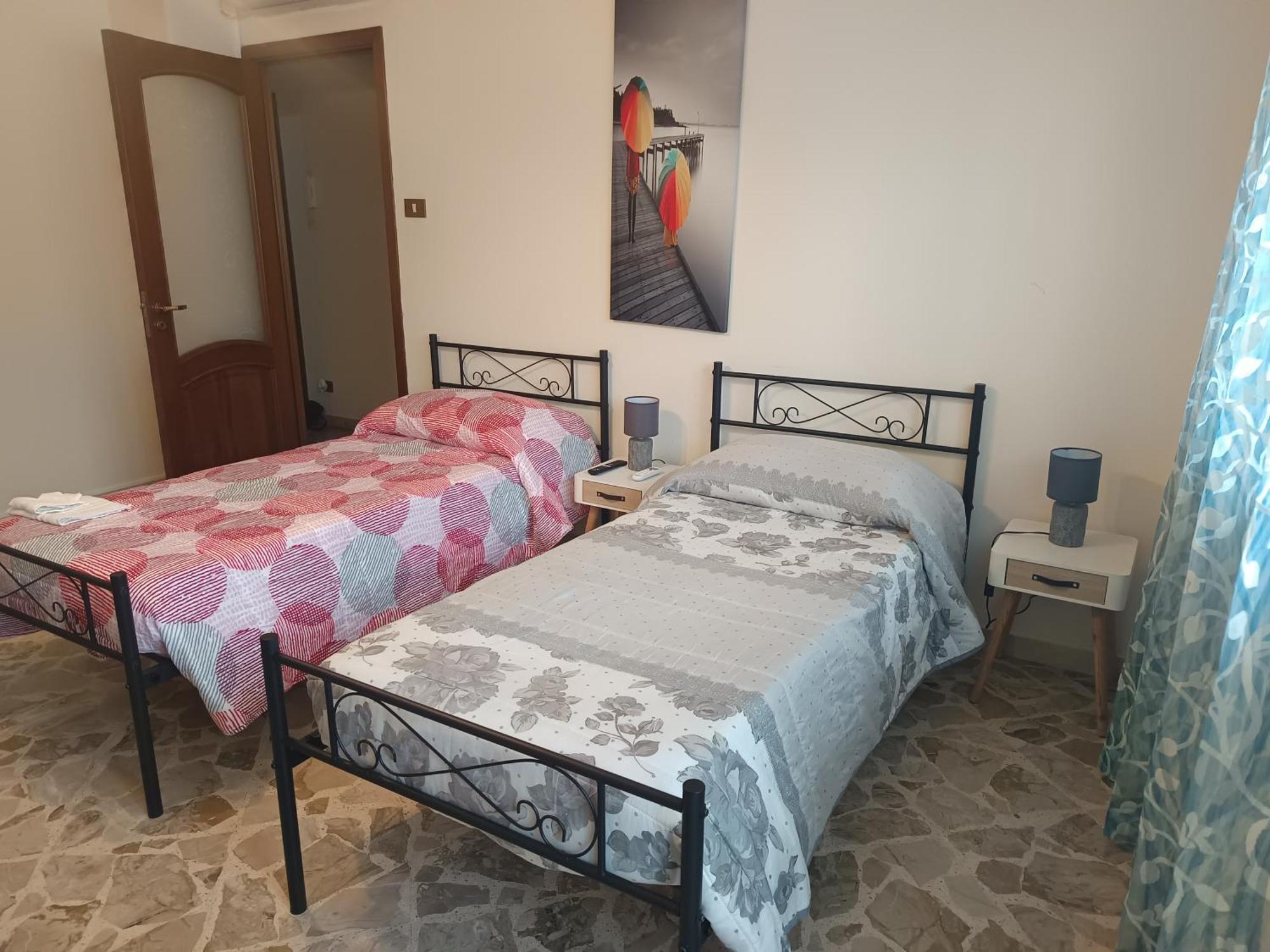 New Dawn Apartment, Appartamento Turistico, Casa Per Vacanza, Tre Camere Indipendenti 카타니아 외부 사진