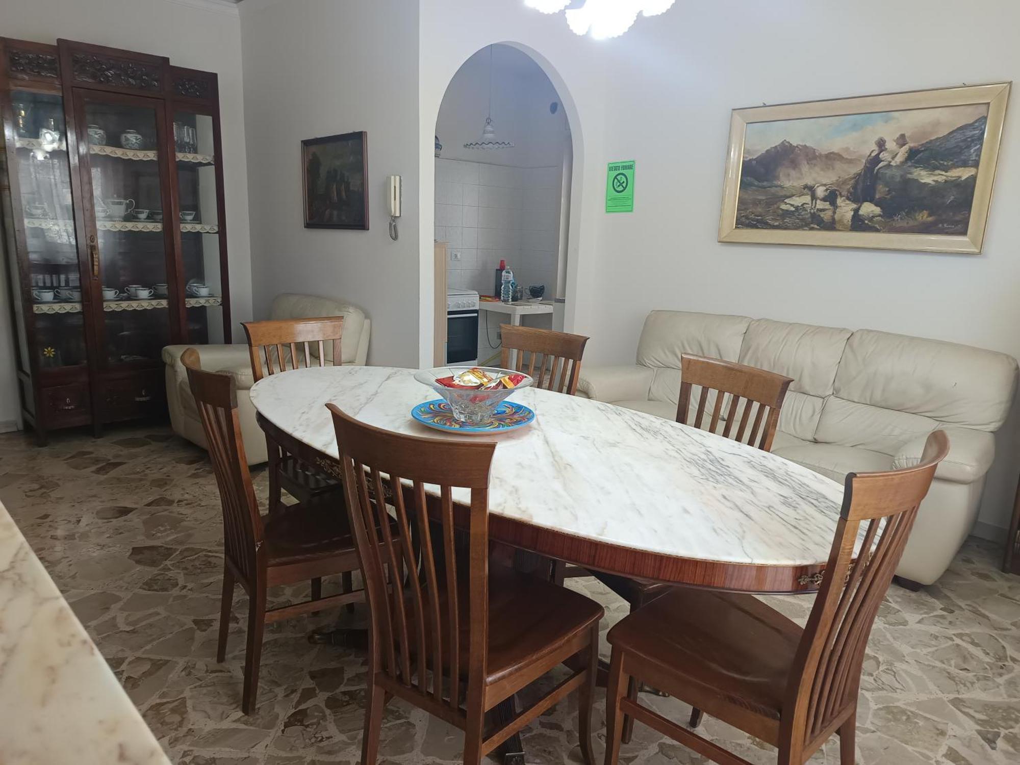New Dawn Apartment, Appartamento Turistico, Casa Per Vacanza, Tre Camere Indipendenti 카타니아 외부 사진